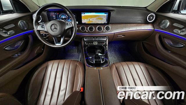 Mercedes-Benz E-Class — interior