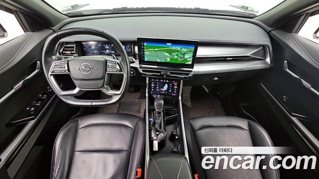 KG Mobility Torres — interior