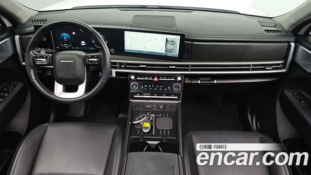 Hyundai Santa Fe — interior
