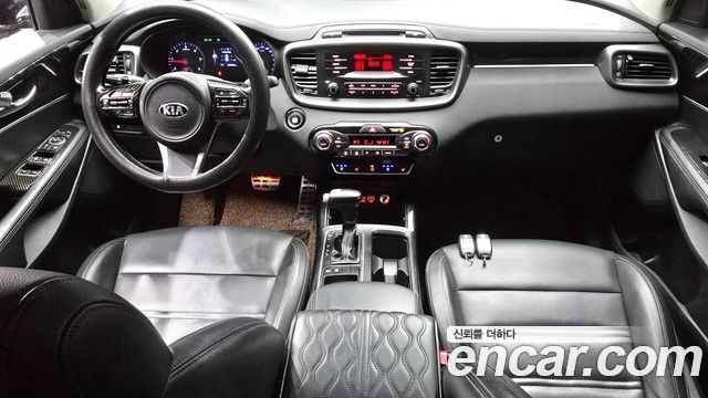 Kia Sorento — interior