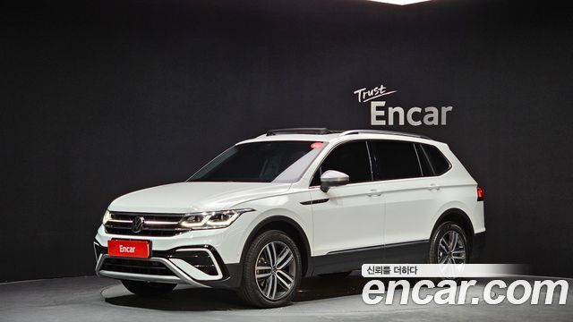 Volkswagen Tiguan — exterior