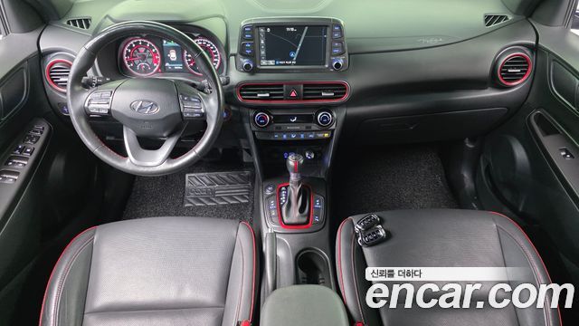 Hyundai Kona — interior