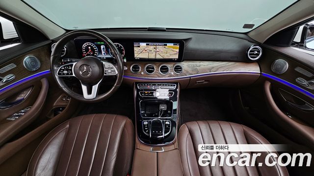 Mercedes-Benz E-Class — interior