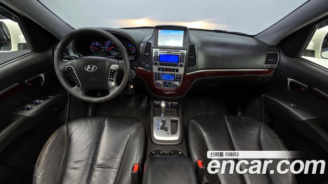Hyundai Santa Fe — interior
