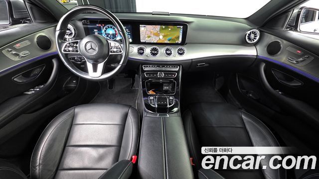 Mercedes-Benz E-Class — interior
