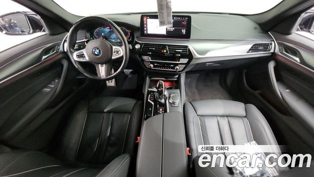 BMW 5 Series — interior