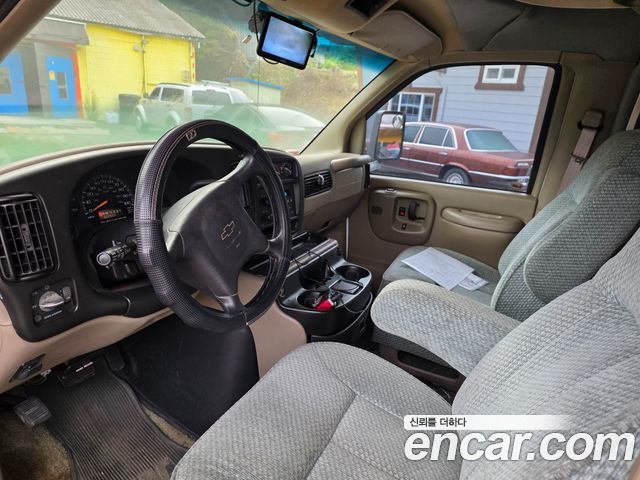 Chevrolet Express Van — interior
