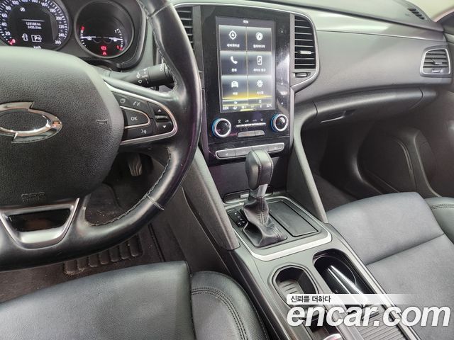 Renault Korea SM6 — interior