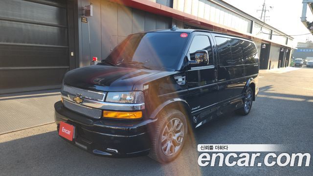 Chevrolet Express Van — exterior