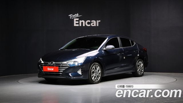 Hyundai Avante — exterior