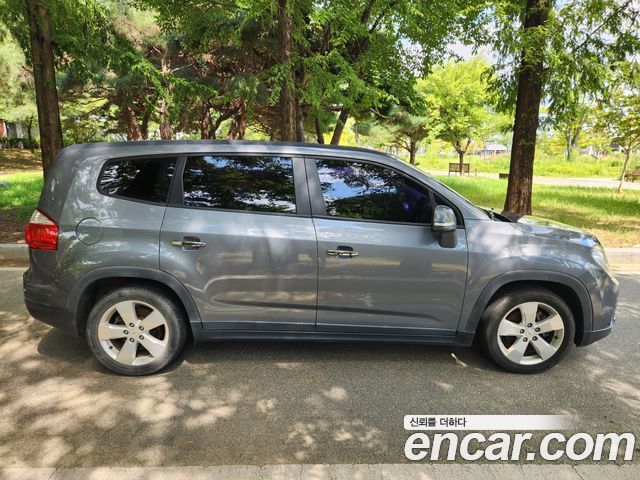 Chevrolet Korea Orlando — interior