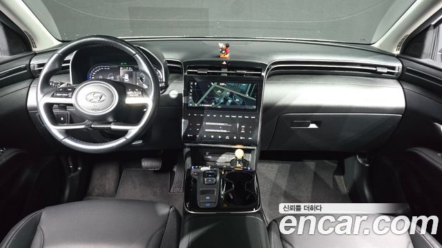 Hyundai Tucson — interior