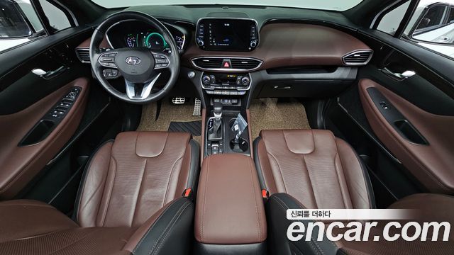 Hyundai Santa Fe — interior