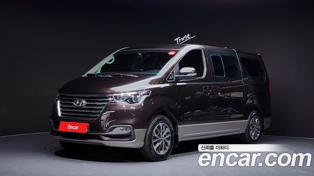 Hyundai Starex