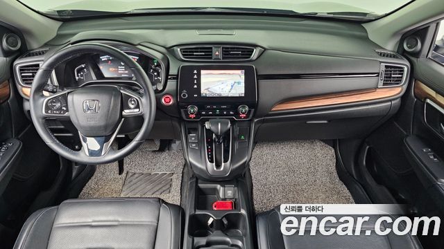 Honda CR-V — interior