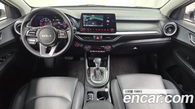 Kia K3 — interior