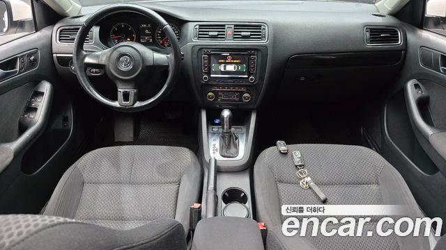 Volkswagen Jetta — interior