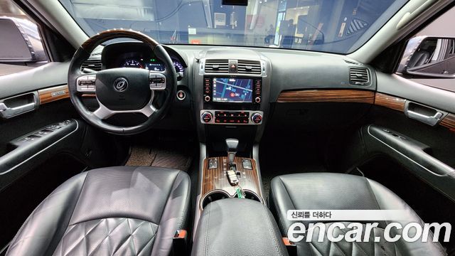 Kia Mohave — interior