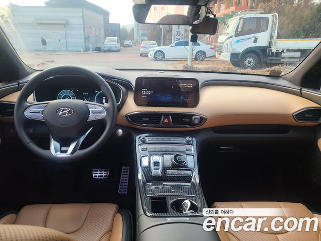 Hyundai Santa Fe — interior