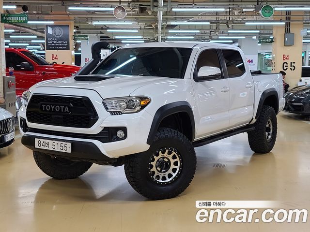Toyota Tacoma — exterior