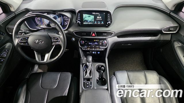 Hyundai Santa Fe — interior