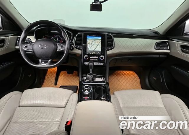 Renault Korea SM6 — interior