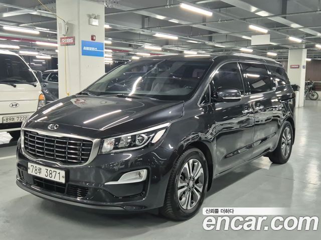 Kia Carnival — exterior