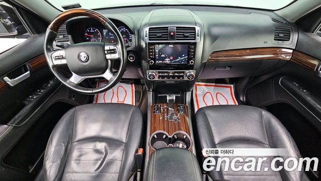 Kia Mohave — interior
