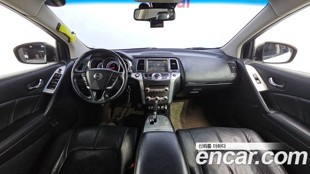 Nissan Murano — interior