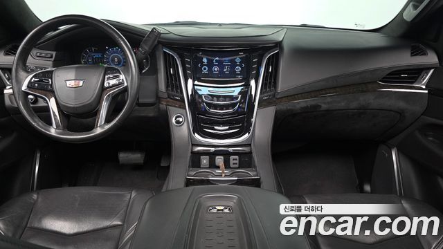Cadillac Escalade — interior