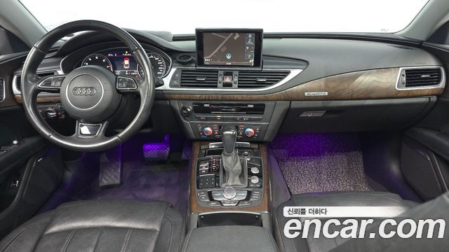 Audi A7 — interior
