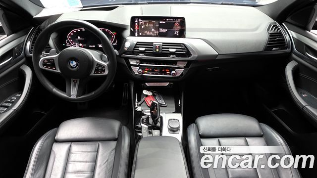 BMW X4 — interior