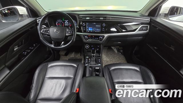 KG Mobility Korando — interior