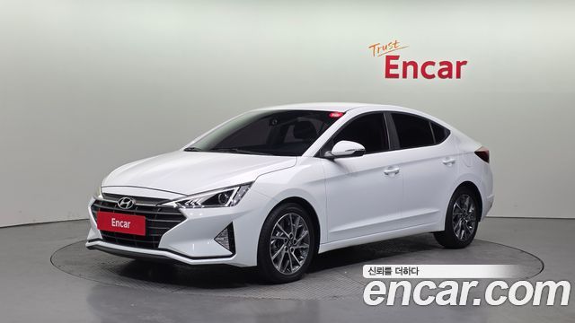 Hyundai Avante — exterior