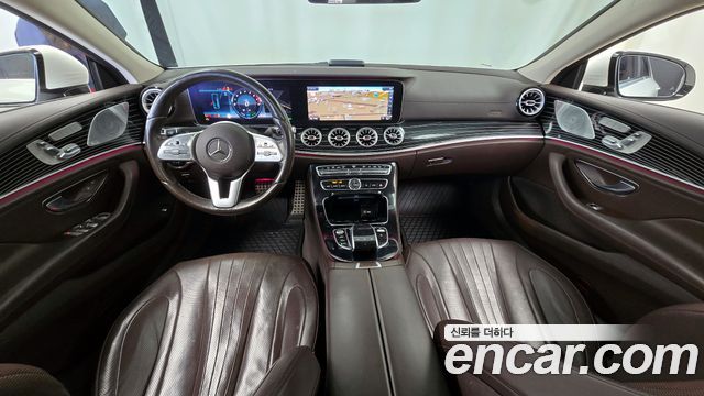Mercedes-Benz CLS-Class — interior