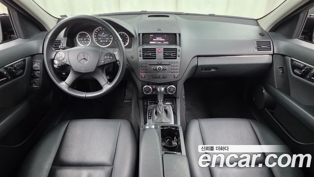 Mercedes-Benz C-Class — interior