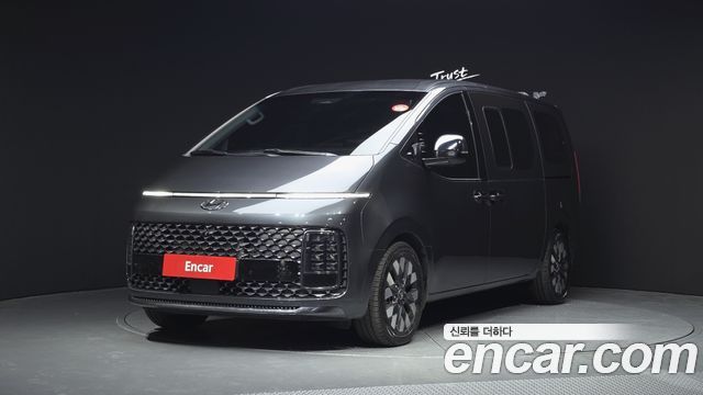Hyundai Staria — exterior