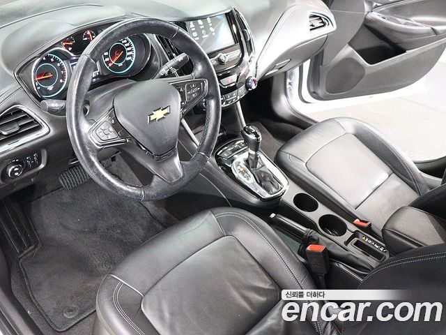 Chevrolet Korea Cruze — interior