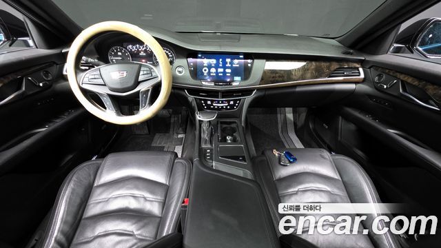 Cadillac CT6 — interior