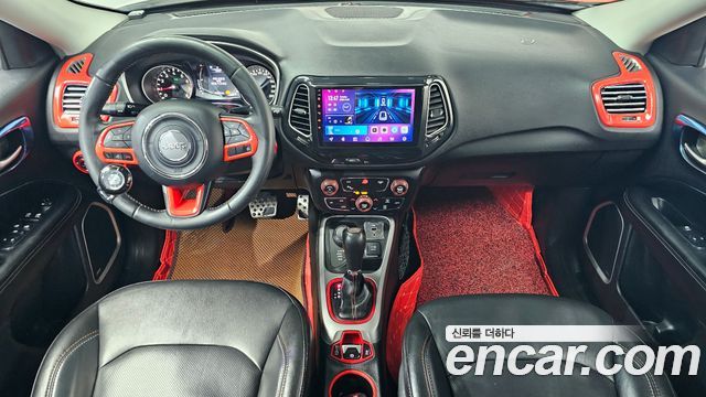 Jeep Compass — interior