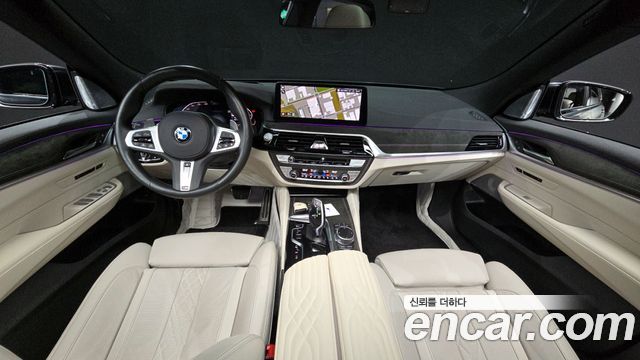 BMW Gran Turismo GT — interior