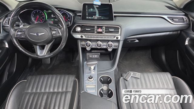 Genesis G70 — interior