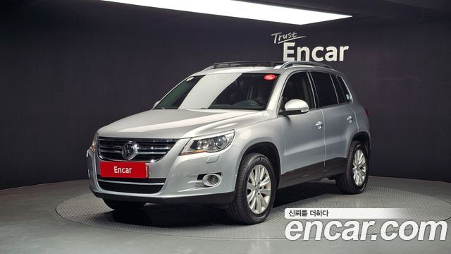 Volkswagen Tiguan — exterior