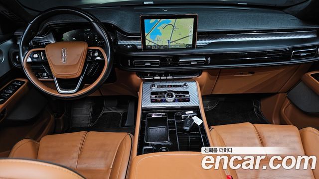 Lincoln Aviator — interior