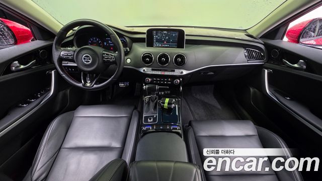 Kia Stinger — interior