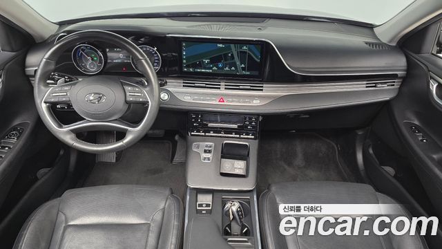 Hyundai Grandeur — interior