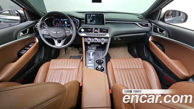 Genesis G70 — interior