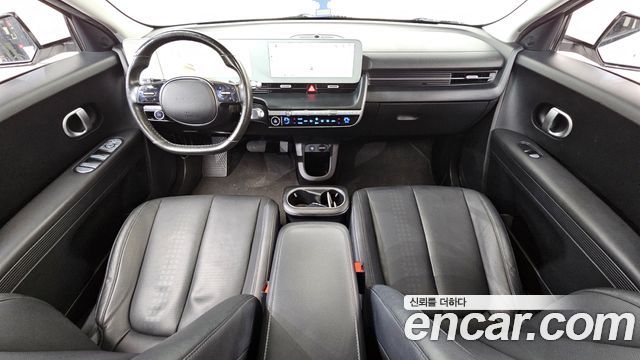 Hyundai IONIQ 5 — interior