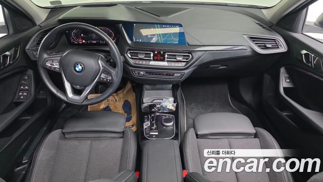 BMW 1 Series — interior