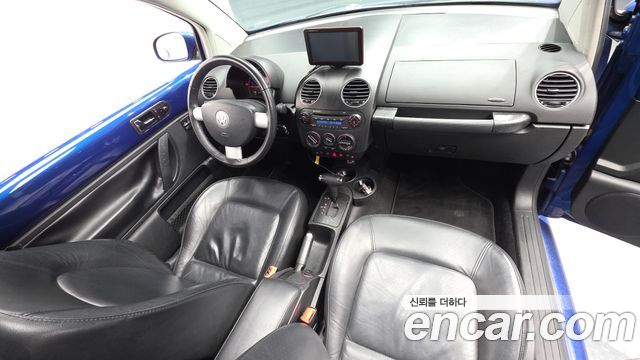 Volkswagen Beetle — interior